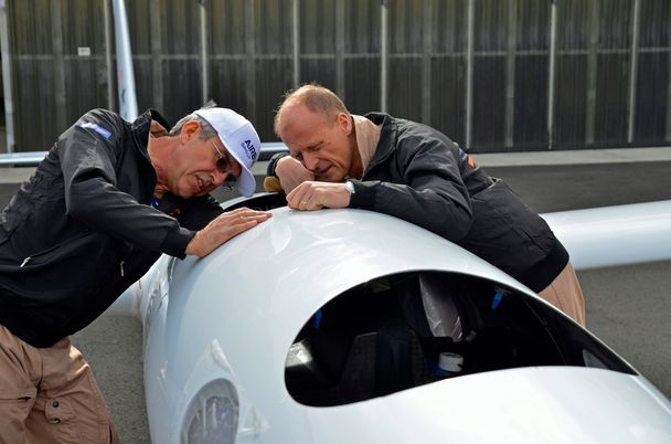 Tom Enders and Jim Payne Perlan test flights