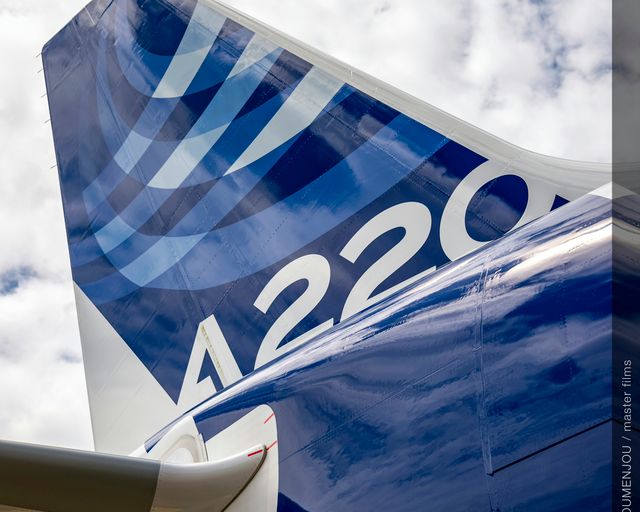 A220Airbus-A220-300-details-009 A220Airbus-A220-300-details-009