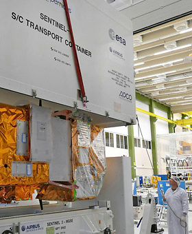 Sentinel-2B- Closing of Container