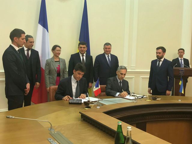 Ukraine Signing Helicopters Ukraine Signing Helicopters