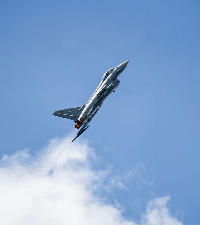 Paris Air Show 2025 Day 1 -Military aircraft demo flight  Paris Air Show 2025 Day 1 -Military aircraft demo flight