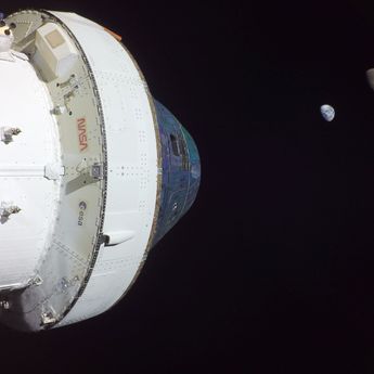 Orion Moon Earth Orion Moon Earth