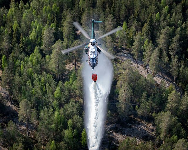 Finnish Border Guard, Finland H215 Firefighting mission Finnish Border Guard, Finland H215 Firefighting mission