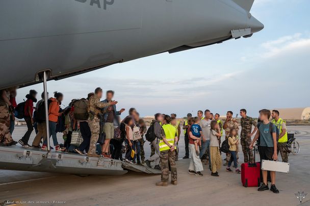 A400M Evacuates Sudan 05