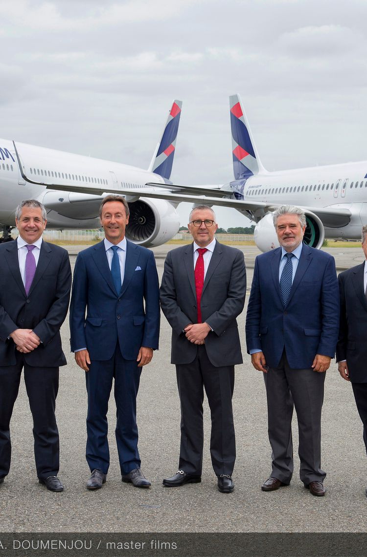 Team in front of 4th A350 XWB and 1st A320neo Latam on ground Team in front of 4th A350 XWB and 1st A320neo Latam on ground