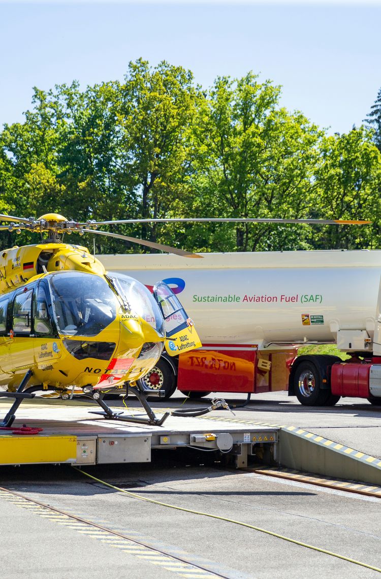 H145 sustainable aviation fuel (SAF) refueling H145 sustainable aviation fuel (SAF) refueling