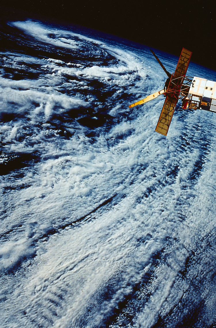 ERS-1 European Remote-Sensing Satellite ERS-1 European Remote-Sensing Satellite