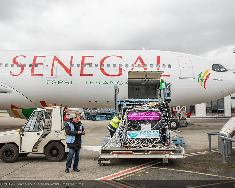 Humanitarian action by Airbus Foundation with Air Senegal Humanitarian action by Airbus Foundation with Air Senegal