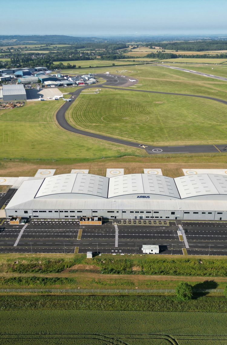 Airbus Helicopters' new building in the United Kingdom Airbus Helicopters' new building in the United Kingdom