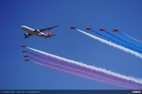 Royal International Air Tattoo 2022 - A330 MRTT and red arrows 