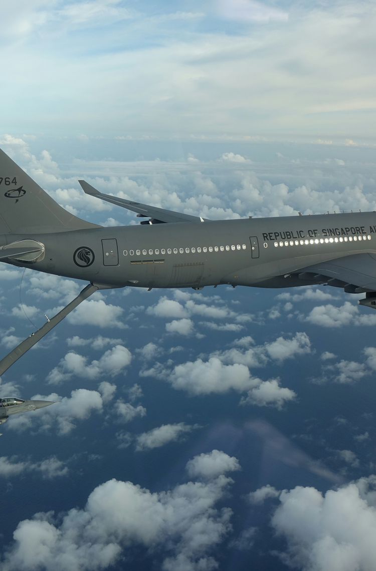 A330 MRTT refuels an RSAF F-16D A330 MRTT refuels an RSAF F-16D
