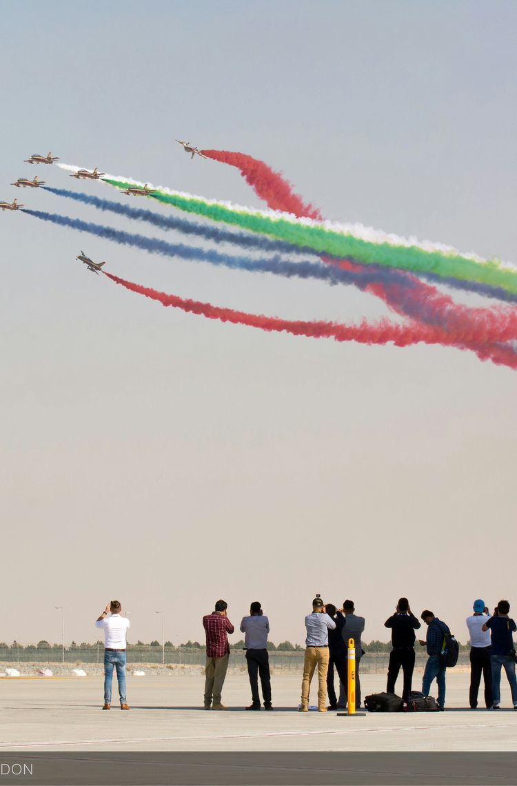Al Fursan aerobatic team - Day 2 - Dubai 2017 Al Fursan aerobatic team - Day 2 - Dubai 2017