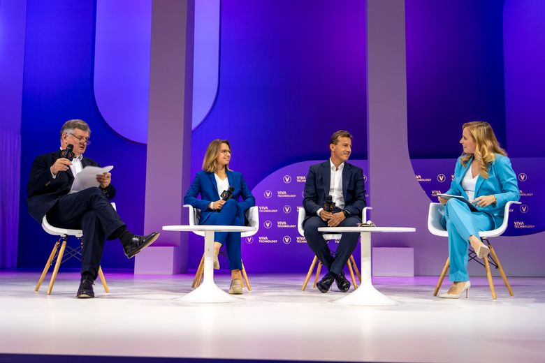 Leap to the Future: Decarbonized Aviation Leap to the Future: Decarbonized Aviation