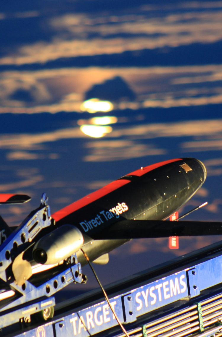 Picture - Do-DT45 For Air Defenders - Airbus Defence and Space produces 2,000th target drone