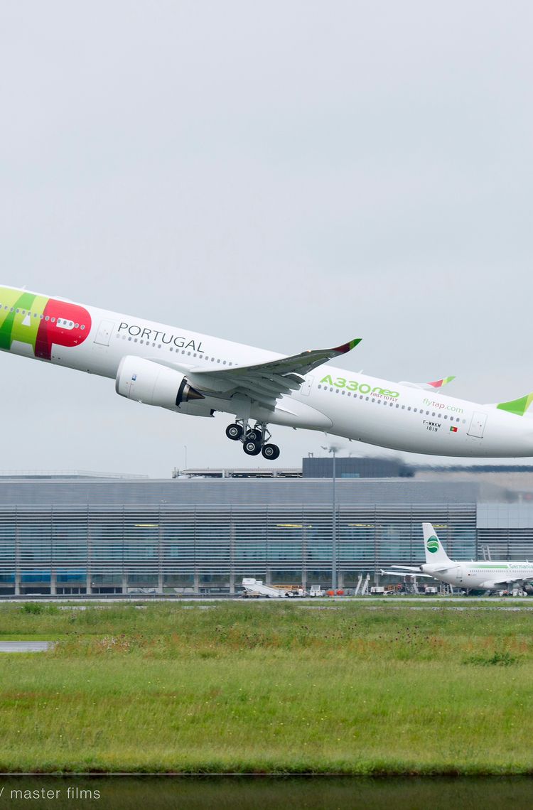 A330-900 TAP Air Portugal MSN1819 take off A330-900 TAP Air Portugal MSN1819 take off
