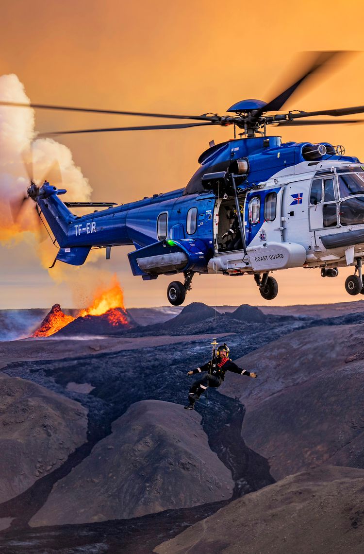H225 deployed after volcanic eruption I © Ragnar Th Sigurdsson H225 deployed after volcanic eruption I © Ragnar Th Sigurdsson