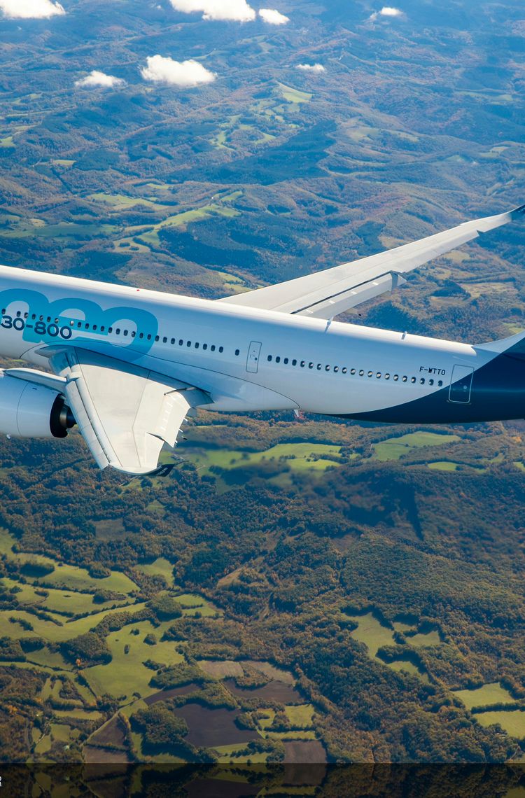 Airbus A330-800 first flight – airborne Airbus A330-800 first flight – airborne