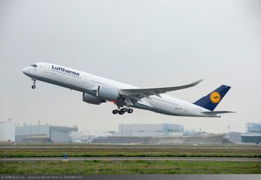 Lufthansa A350 XWB first flight_Take-off 1 Lufthansa A350 XWB first flight_Take-off 1
